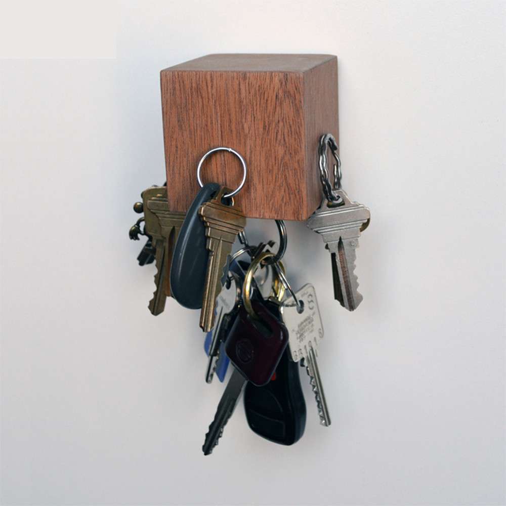 Kube Key Holder, Mahogany, Tat Chao